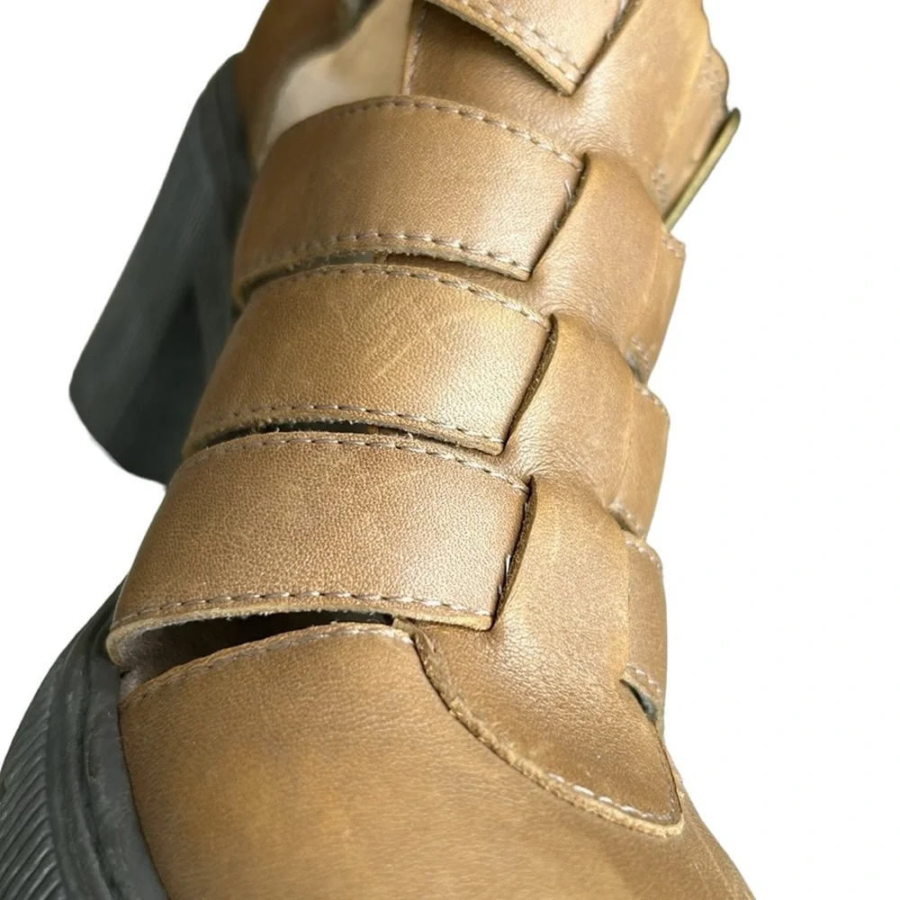 Caterpillar CAT Fisherman‎ Chunky Heeled Sandals in Canyon 7
